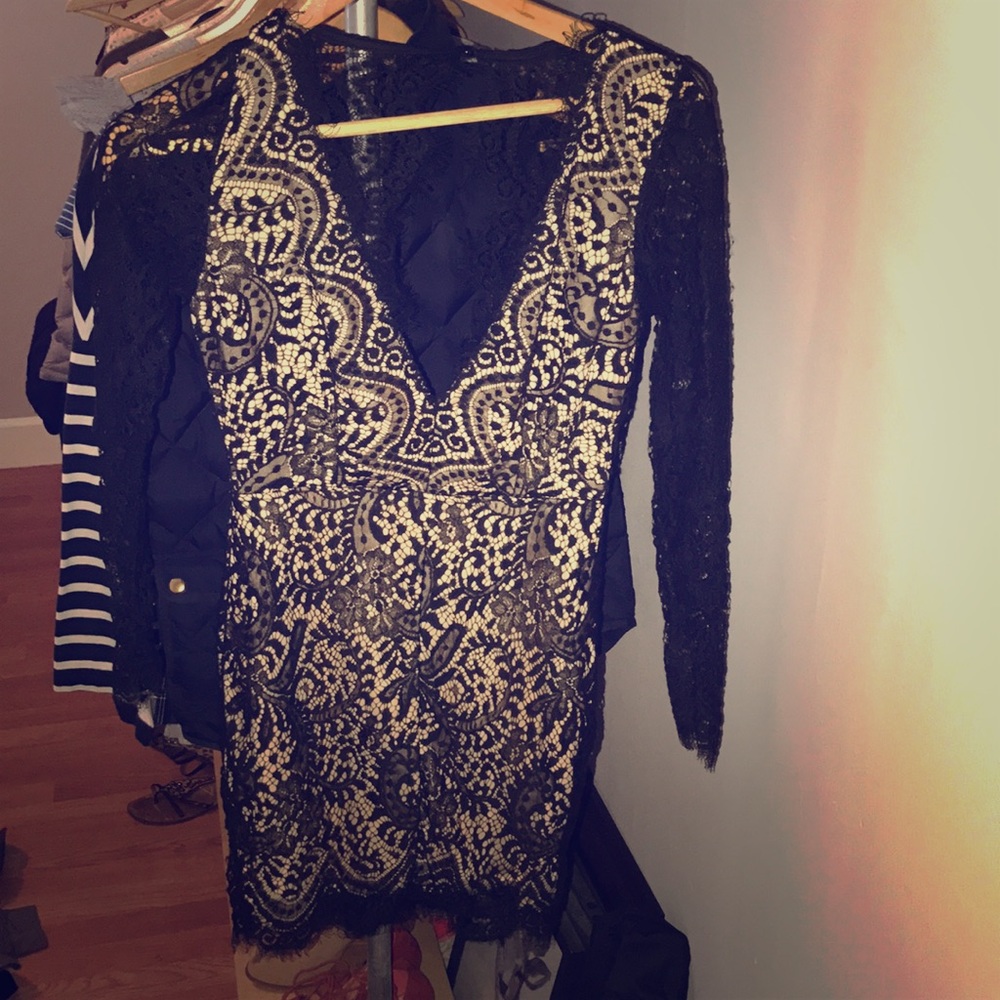 Small Black Lace Dress(Backless)
